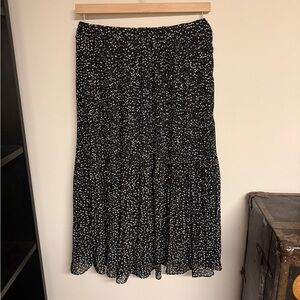 Black & white abstract polka-dot crinkle midi skirt size Medium WD-NY